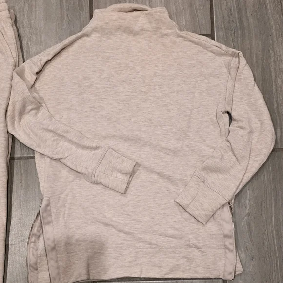 Haven Well Within Matching Mock Neck Elegant Cream Top And Jogger Pant Set - Picture 5 of 7